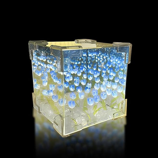 Mirror Cube Tulip Lamp