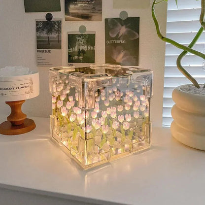 Mirror Cube Tulip Lamp